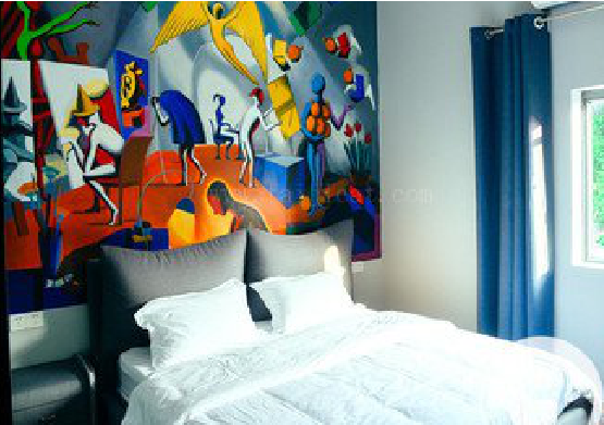  天柱对于酒店的墙体彩绘而言更注重哪些方面？