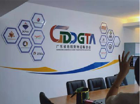  天柱公司走廊文化墙如何设计布置？